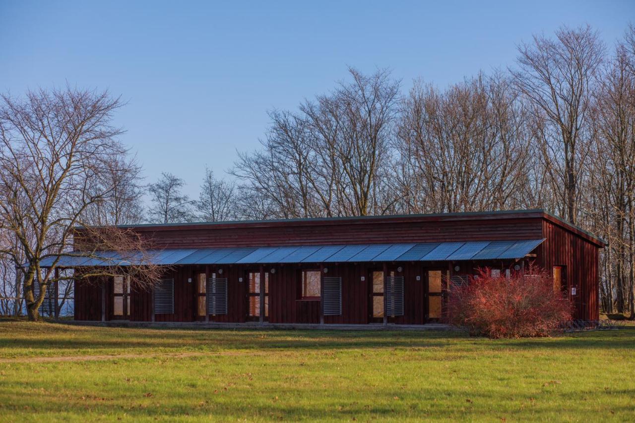 Saka Manor Hotel Exterior photo